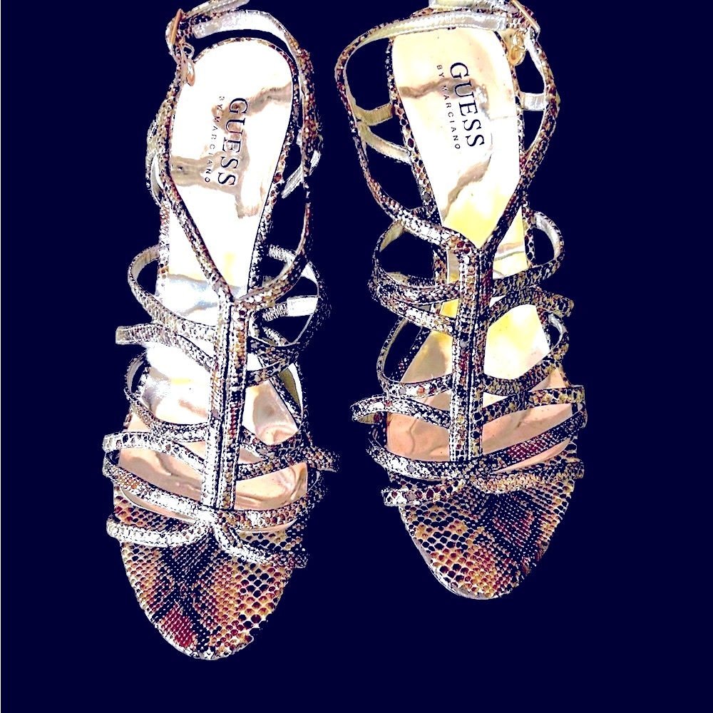 NEW Guess Strappy Animal Print Sandals 7.5 Original Price $90